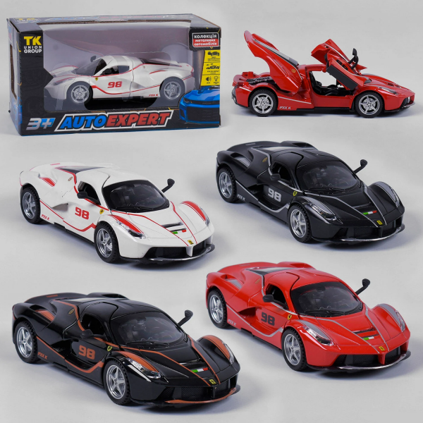 Машина 81055 (''Auto Expert'', 4 цвета, металлопластик, свет, звук, инерция, открываются двери )