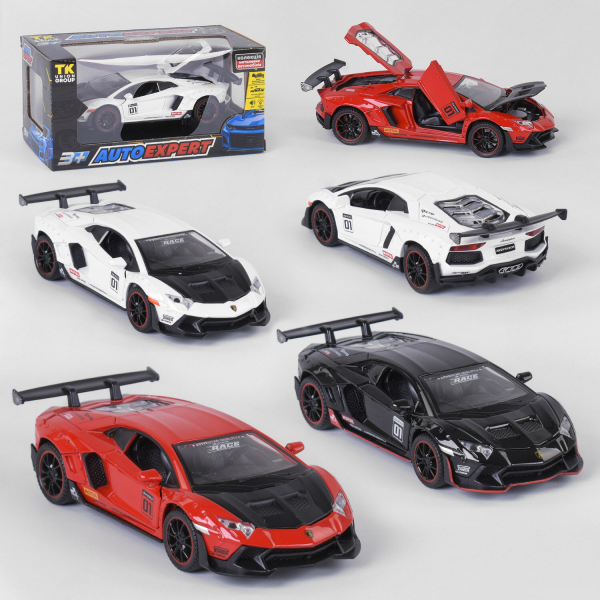 Машинка металлопластик 44433 AutoExpert (3 цвета, свет, звук, инерция, открываются двери)